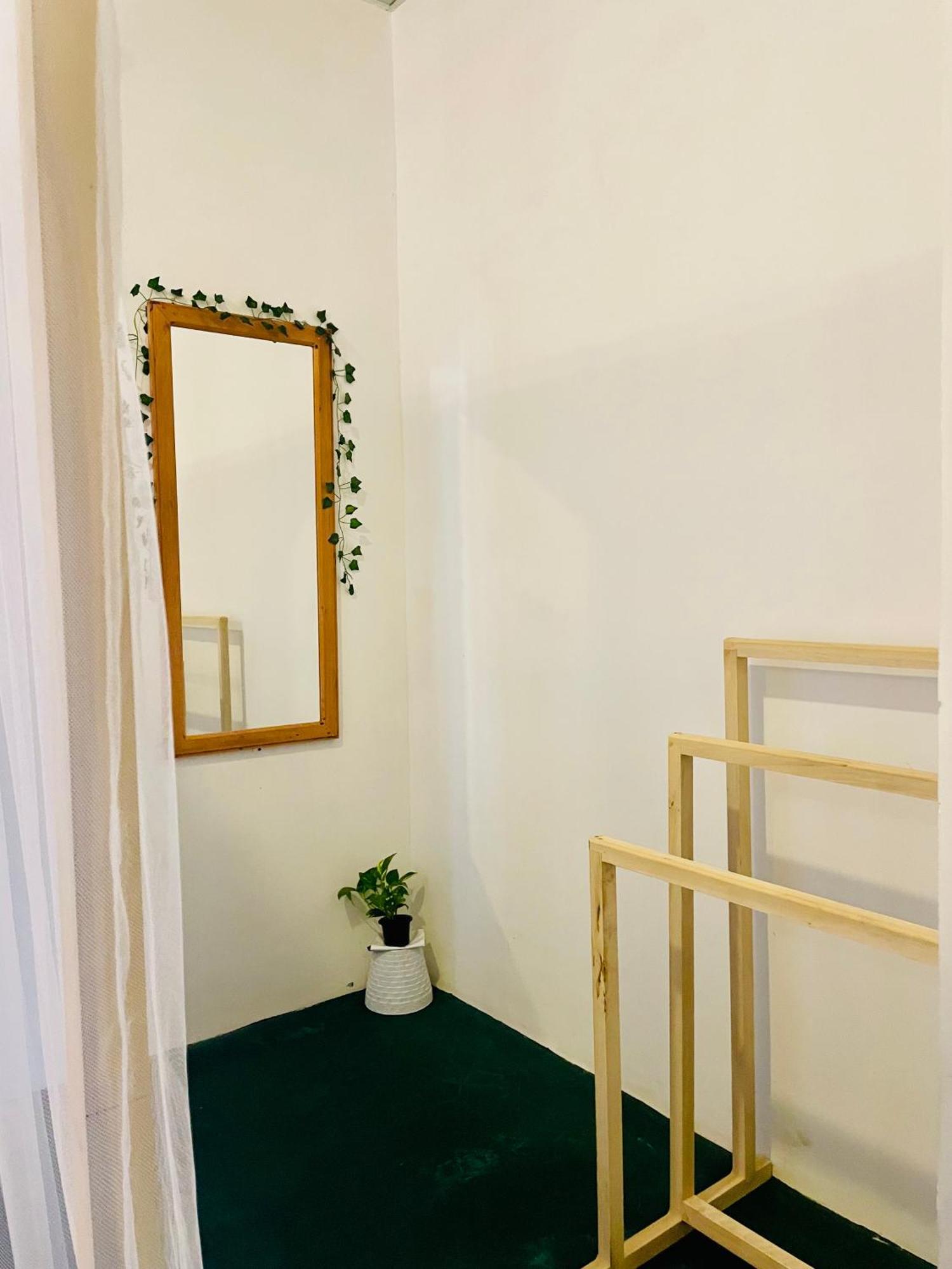 White Hill House Hiriketiya Hotel Диквела Екстериор снимка